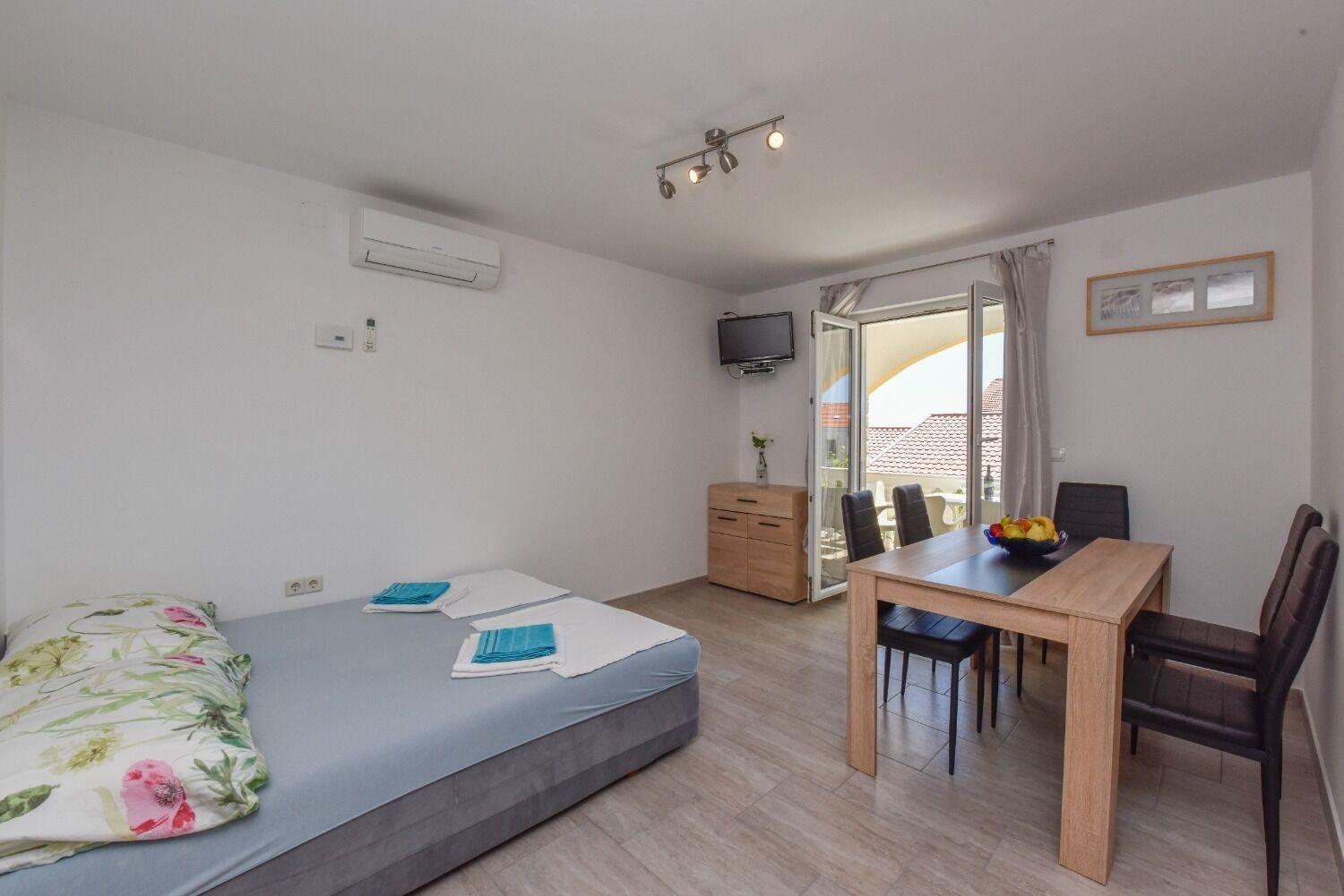 Apartments Mark - 200 M From Sea Novalja Bagian luar foto