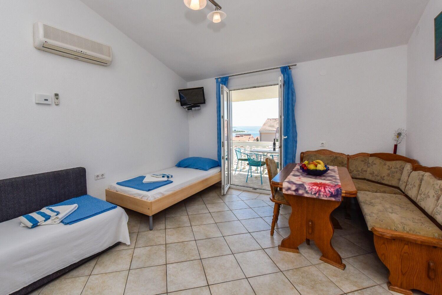 Apartments Mark - 200 M From Sea Novalja Bagian luar foto
