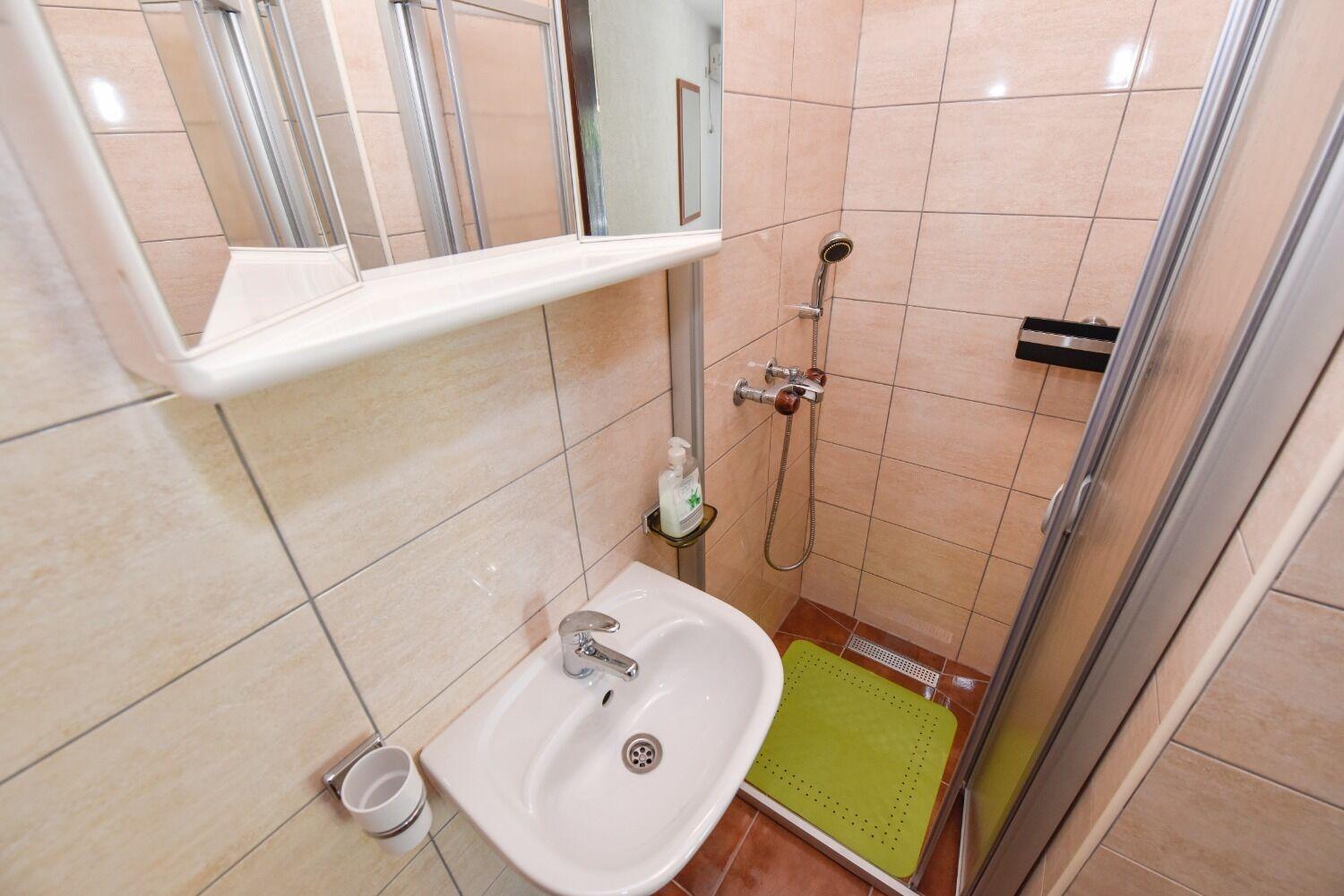 Apartments Mark - 200 M From Sea Novalja Bagian luar foto