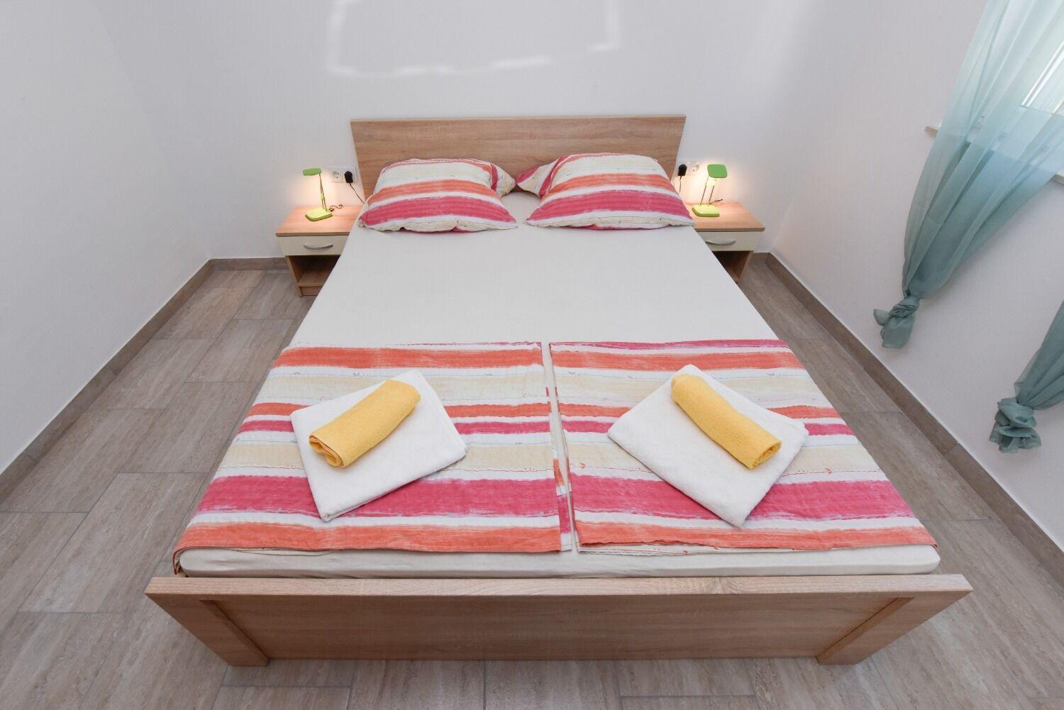Apartments Mark - 200 M From Sea Novalja Bagian luar foto