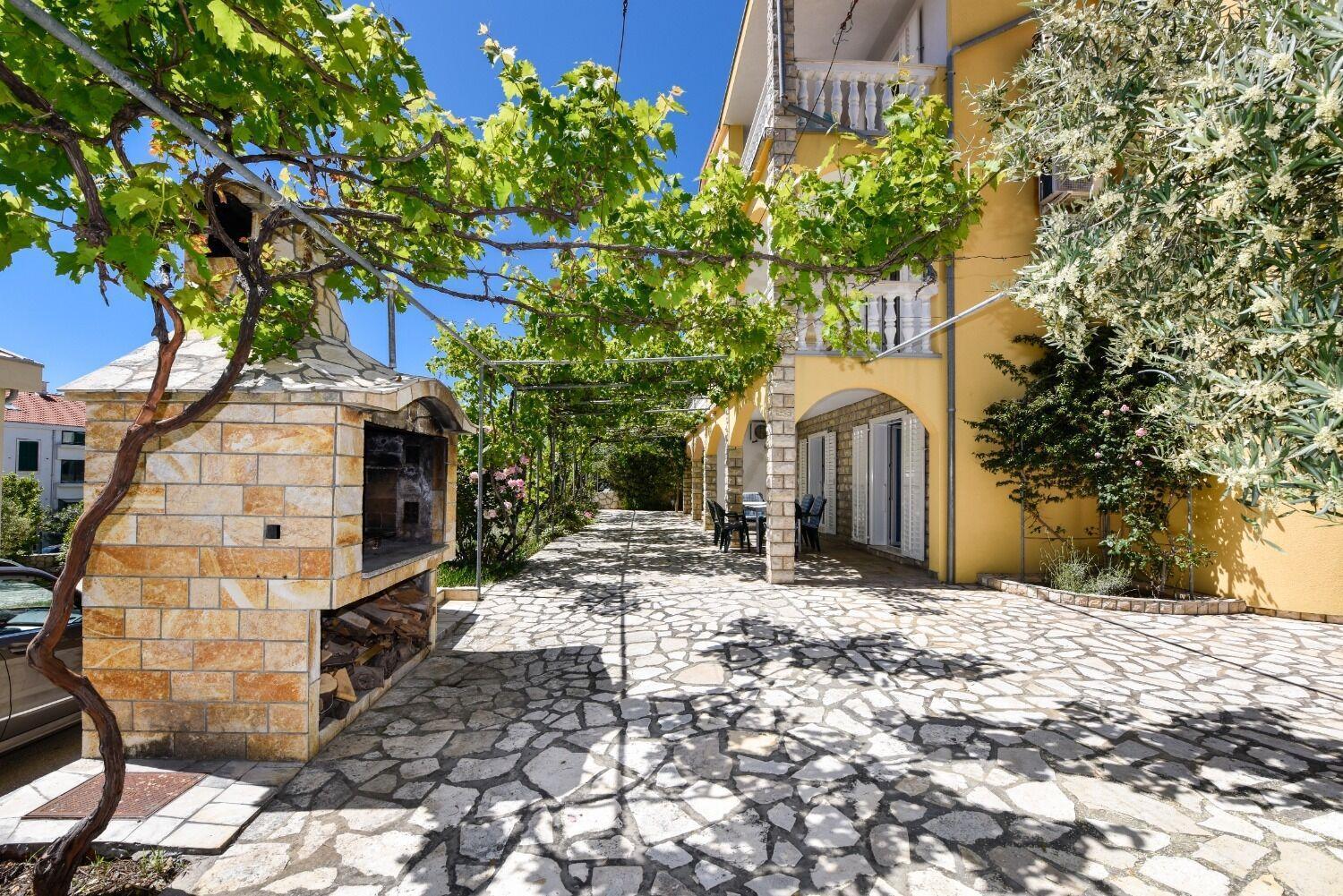 Apartments Mark - 200 M From Sea Novalja Bagian luar foto